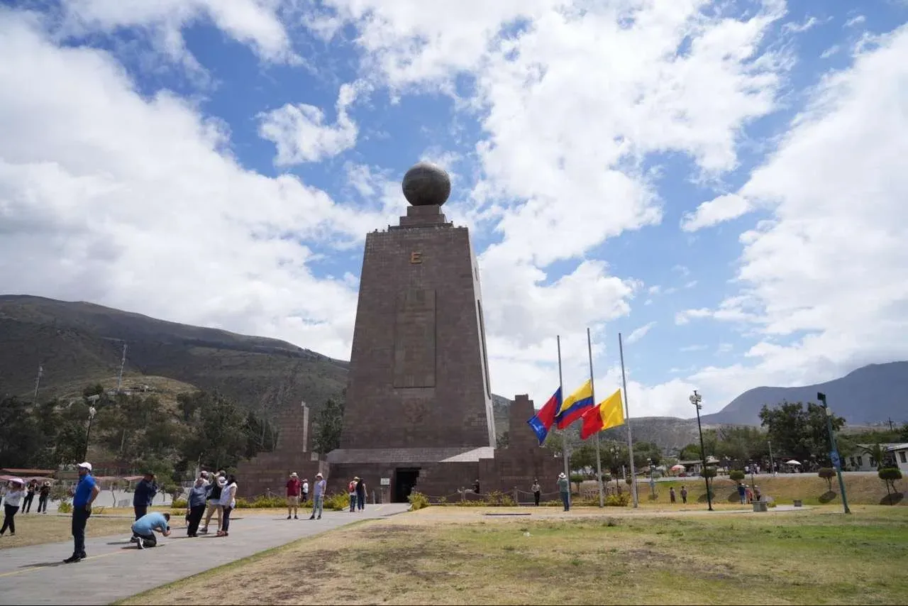 Monumento Ecuatorial en la Mitad del Mund