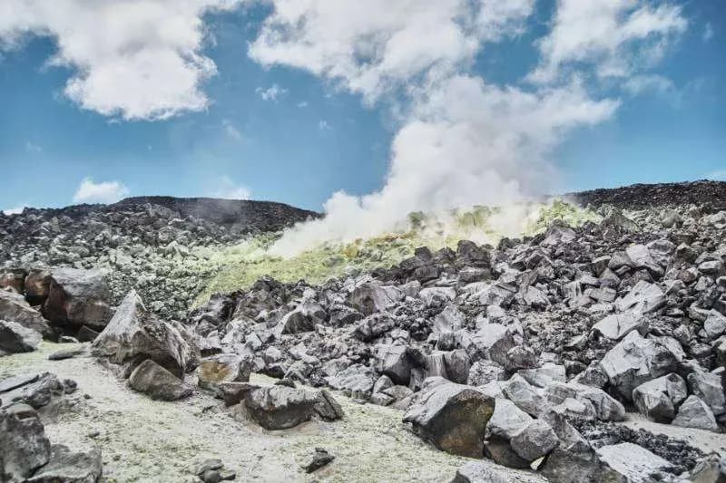 Things to do on Isabela Island - Minas de azufre