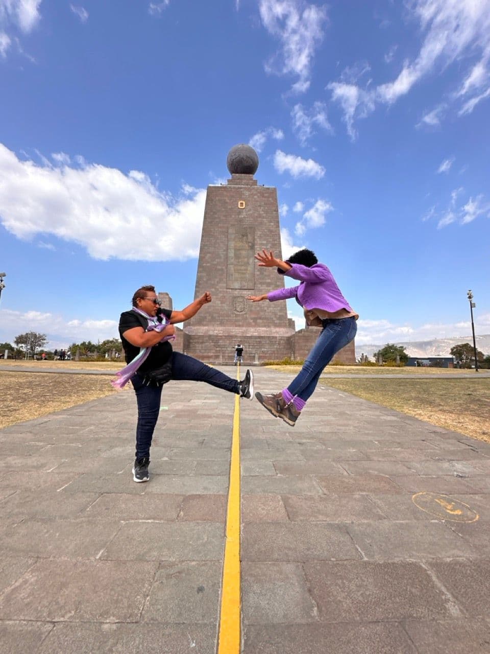 Mitad del Mundo 4